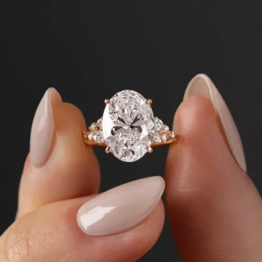 Gypsophila Bouquet Oval Cut Ring, 3 Carat